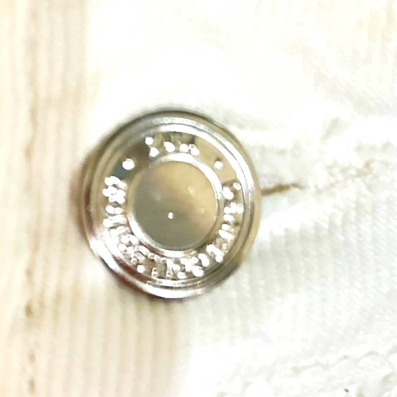 Zara off White Distressed Straight Leg Jeans torn knees raw hem size 6 - Picture 6 of 8